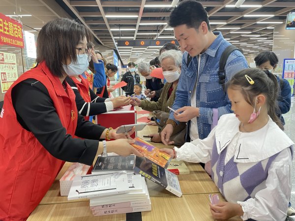 山西股票配资平台 两度成为典范！宁波市总工会职工悦读志愿服务大队凭实力再出圈